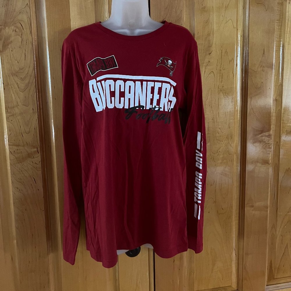 Tampa Bay Buccaneers long sleeve shirt